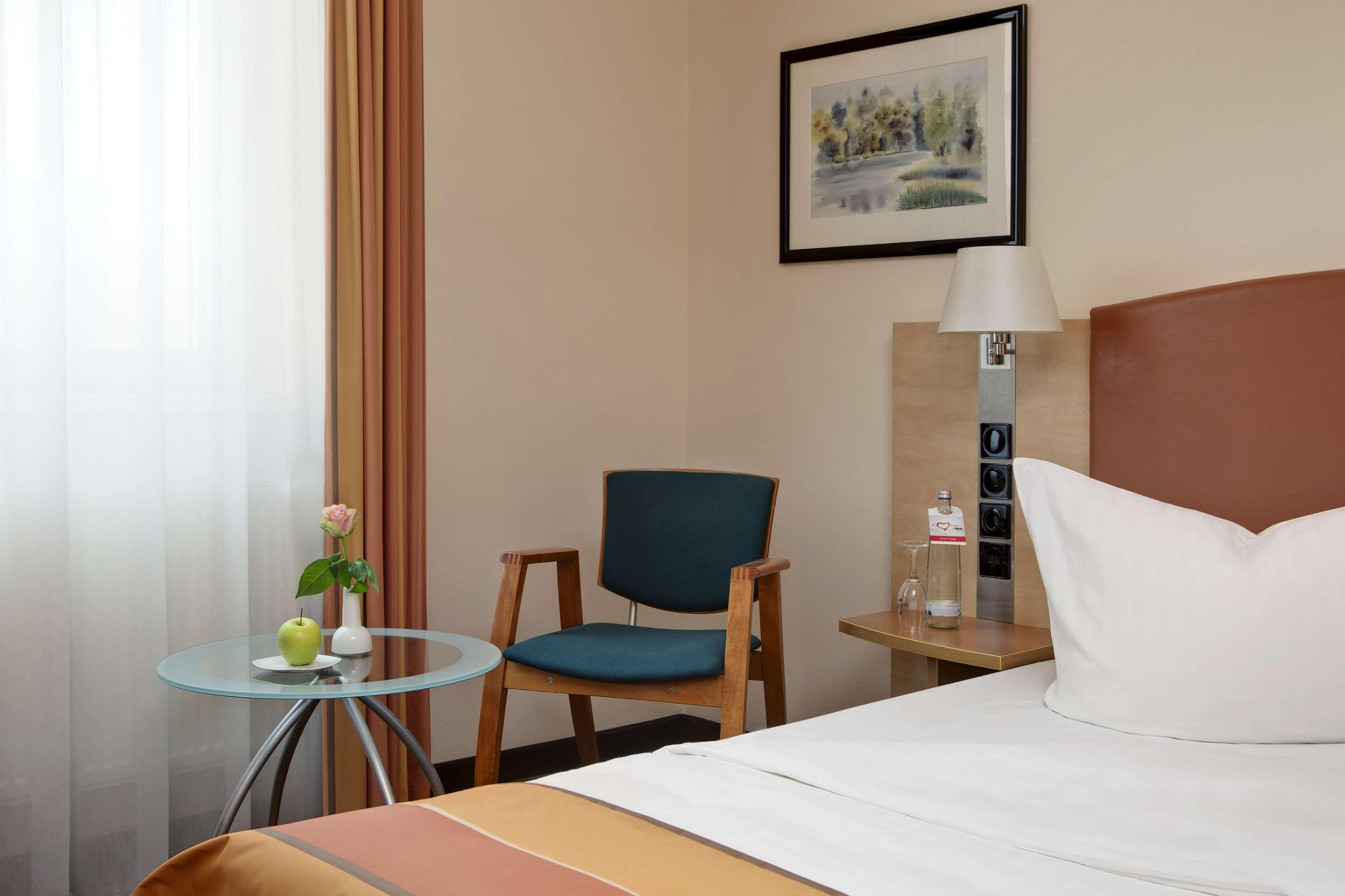 Intercityhotel Berlin Ostbahnhof Bagian luar foto