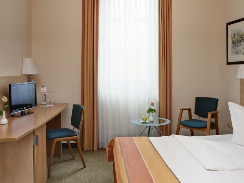 Intercityhotel Berlin Ostbahnhof Bagian luar foto